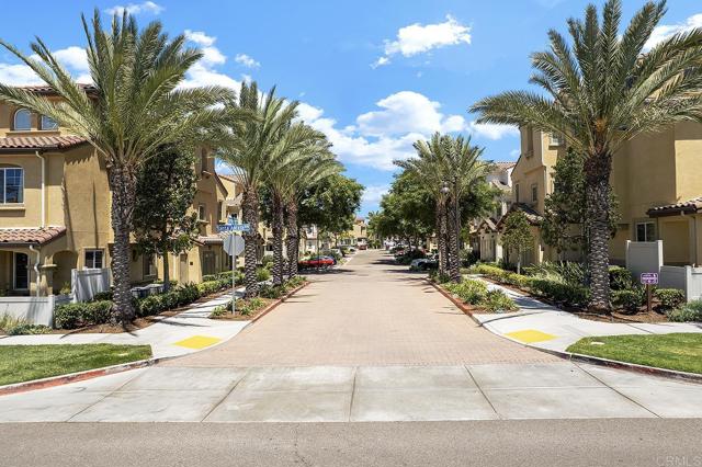 1665 Santa Alexia Avenue, Chula Vista CA: https://media.crmls.org/mediaz/dfe93d90-7e04-423f-a451-a5e54cc35df3.jpg