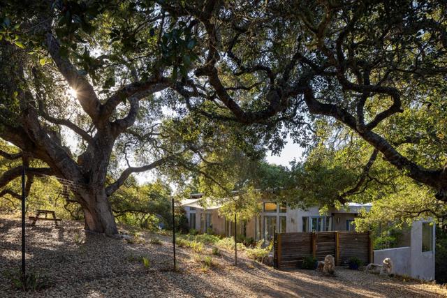 47320 Highway 1, Big Sur CA: https://media.crmls.org/mediaz/dfe9f19f-adc3-4d8a-8c11-f4455610a9b5.jpg