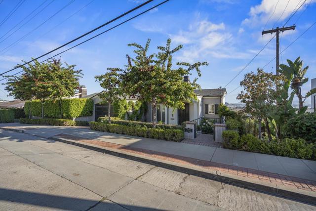 2045 W California St, San Diego CA: https://media.crmls.org/mediaz/dfea8013-cd9a-4343-8613-4d67cf9dbef8.jpg