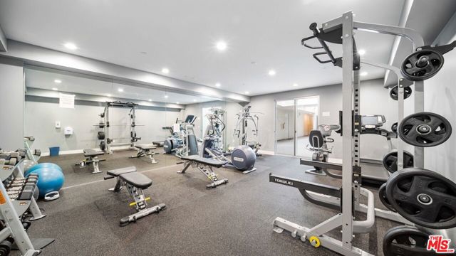 1101 S Harvard Boulevard, Los Angeles CA: https://media.crmls.org/mediaz/dfeae614-aa60-4b3b-bae0-e1fde4c5bdfe.jpg