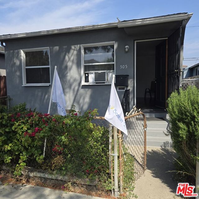 505 Venice Way photo 2