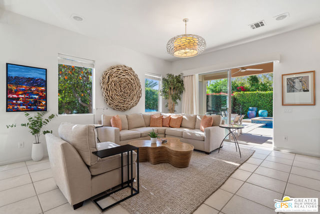 36750 Nancy Lane, Rancho Mirage CA: https://media.crmls.org/mediaz/dfec83ed-ebbb-4b6e-8eda-7067acf619d6.jpg