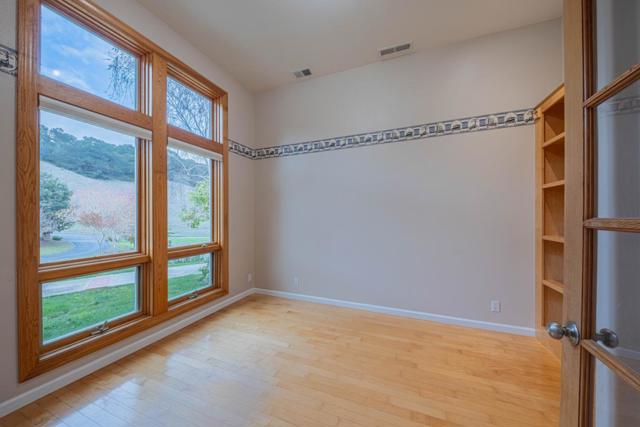 20160 Rock Springs Lane,  CA: https://media.crmls.org/mediaz/dfed32ab-5bb2-4b04-aedc-8679b506efc0.jpg