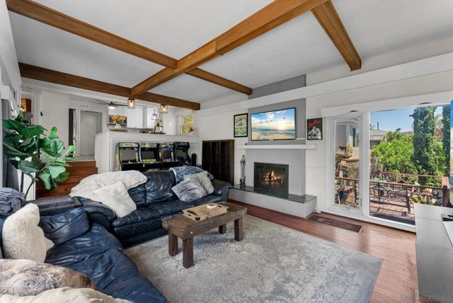 4417 Braeburn Road, San Diego CA: https://media.crmls.org/mediaz/dfed960b-897f-415f-842d-deec88c8b83c.jpg