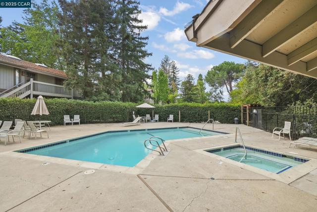 1544 Bailey Rd, Concord CA: https://media.crmls.org/mediaz/dfee6ebf-0bf4-4a51-a4d3-36db10179f37.jpg