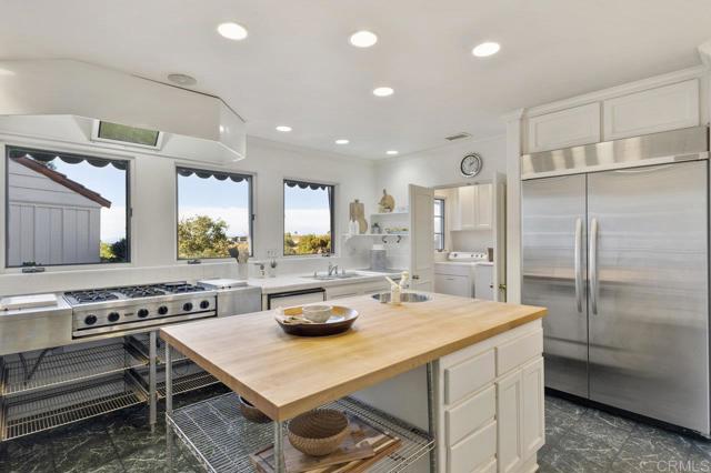 Image 21 of 55 For 31123 Manzanita Crest Road