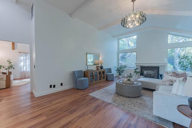 25949 Deer Run Lane, Salinas CA: https://media.crmls.org/mediaz/dff02f95-385d-45df-abbb-19e0094829c5.jpg