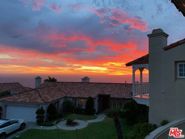 30963 Via La Cresta, Rancho Palos Verdes, California 90275, 4 Bedrooms Bedrooms, ,4 BathroomsBathrooms,Residential,Sold,Via La Cresta,25505459