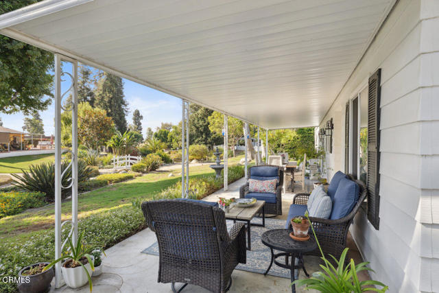 Detail Gallery Image 3 of 39 For 25 Faulkner Ct #25,  Ventura,  CA 93003 - 2 Beds | 2 Baths