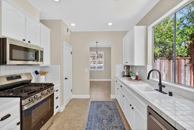 217 Augusta Lane, Aptos CA: https://media.crmls.org/mediaz/dff35982-14f2-4d4f-bc7d-a962abfe2a13.jpg