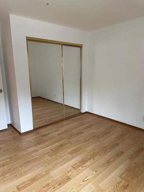 808 Red Leaf Court, San Francisco CA: https://media.crmls.org/mediaz/dff3906f-7d69-4483-8501-d8ec58abfafb.jpg