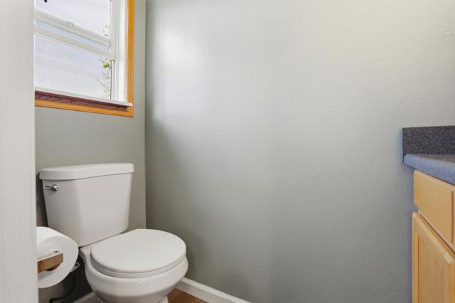 2048 Southwood Drive, Vacaville CA: https://media.crmls.org/mediaz/dff3d0f3-ca27-4320-b62a-17c9c7fe65b8.jpg