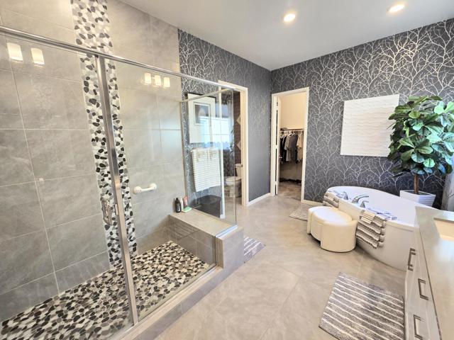 3426 Via Leonardo, Palm Desert CA: https://media.crmls.org/mediaz/dff48590-ea56-433c-8cdb-5f3ecb90873b.jpg