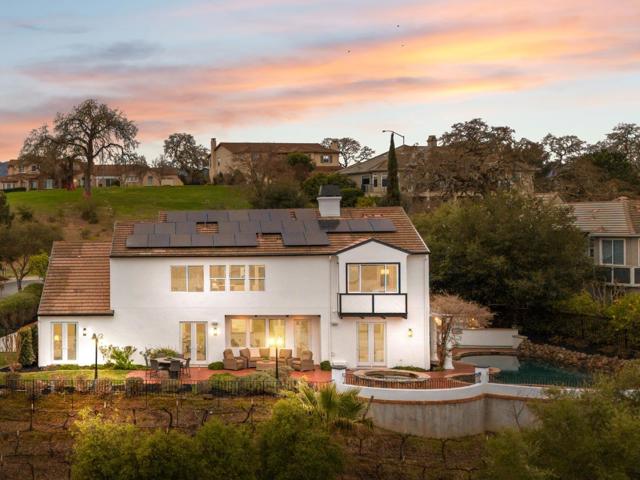 2325 Olea Court, Gilroy CA: https://media.crmls.org/mediaz/dff52c08-2749-4a48-8def-804a491e58d5.jpg