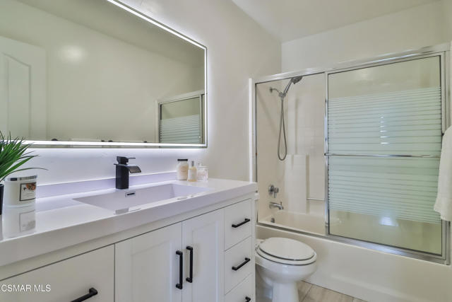 2711 Stearns Street, Simi Valley CA: https://media.crmls.org/mediaz/dff54ad1-8882-4e4e-bd51-9a07d34a9ee9.jpg