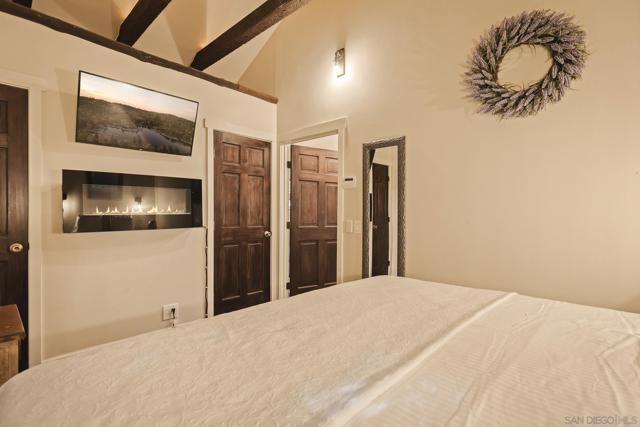 625 Cottage Grove Rd, Lake Arrowhead, CA 92352