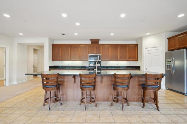 5476 Pinnacle View Way, Antioch CA: https://media.crmls.org/mediaz/dff6259f-3b11-4423-97f6-3ba18c6b5122.jpg