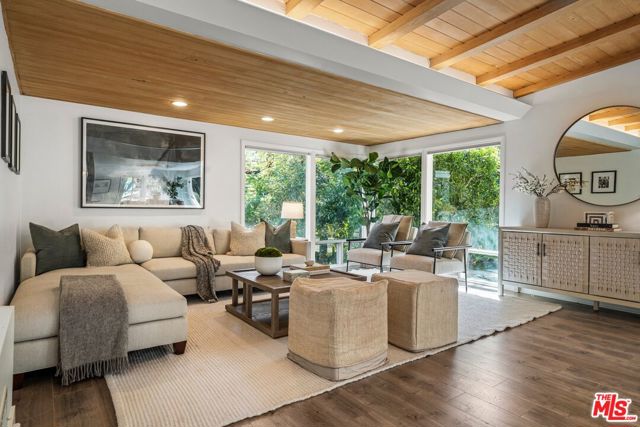 9614 Heather Road, Beverly Hills, California 90210, 3 Bedrooms Bedrooms, ,1 BathroomBathrooms,Single Family Residence,For Sale,Heather,25478139