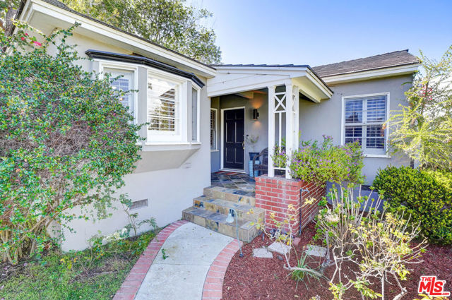 6342 80th Street, Los Angeles, California 90045, 3 Bedrooms Bedrooms, ,2 BathroomsBathrooms,Single Family Residence,For Sale,80th,24377259