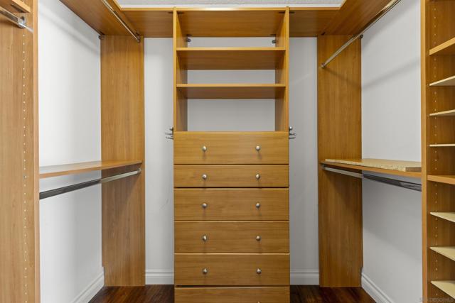 1510 Orangeview Dr, Encinitas CA: https://media.crmls.org/mediaz/dff6c90f-2dcf-4fea-910c-c65c80379350.jpg