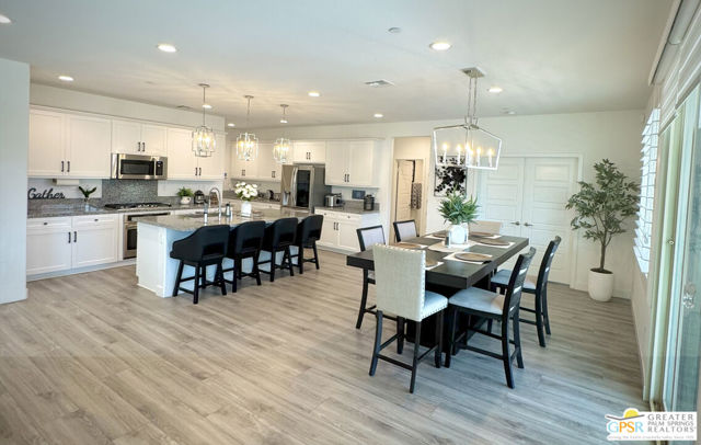5688 California Circle, Banning CA: https://media.crmls.org/mediaz/dff6d556-334d-416b-b751-bcdda96627b4.jpg