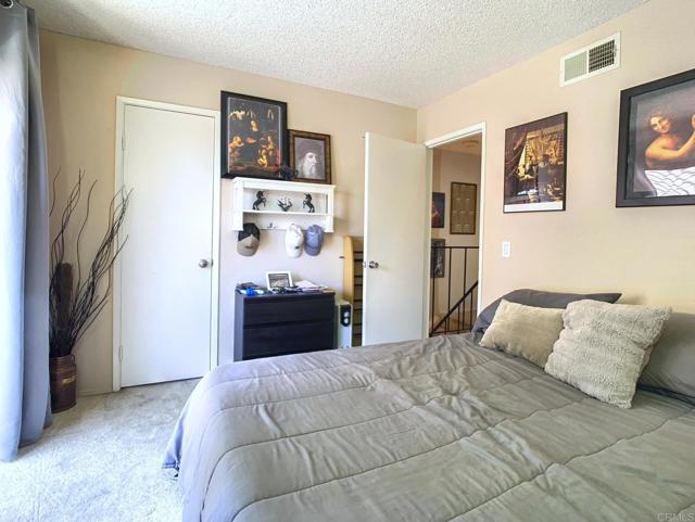 12553 Mapleview Street, Lakeside CA: https://media.crmls.org/mediaz/dff73399-0c8b-4149-8d8f-9c36be5dc96b.jpg