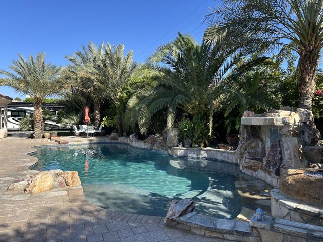 49578 Colorado Street, Indio CA: https://media.crmls.org/mediaz/dff76e29-1310-437e-83a6-2c671c61df04.jpg