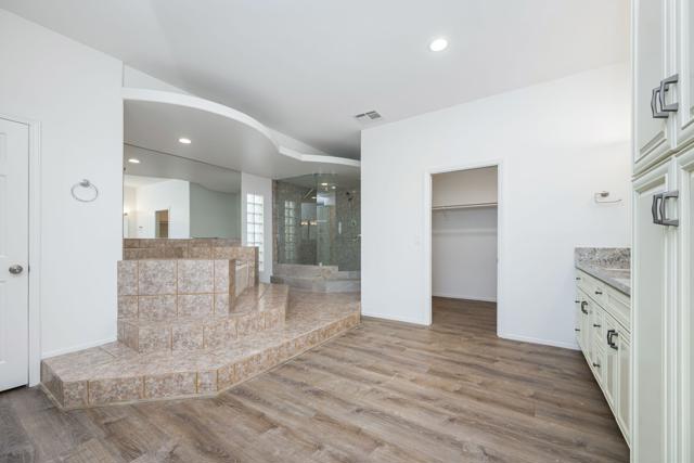 53967 Avenida Navarro, La Quinta CA: https://media.crmls.org/mediaz/dff7aae9-b8b9-4825-beaf-d8ed2d8a609b.jpg