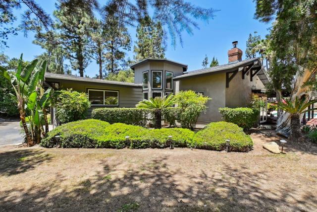 1830 Lisa Terrace, El Cajon CA: https://media.crmls.org/mediaz/dff7b38e-6d22-4971-8be0-3c38383c9f27.jpg