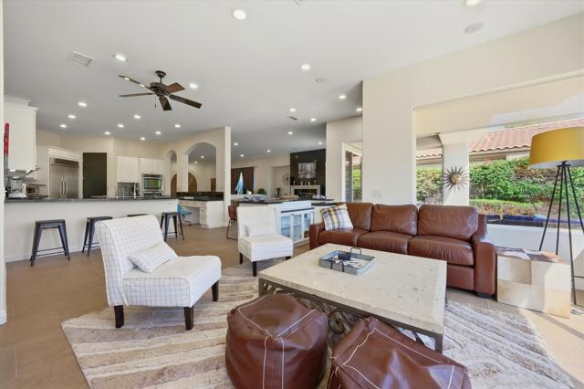 55340 Southern, La Quinta CA: https://media.crmls.org/mediaz/dff7e296-c205-4539-a0c6-f7d3dcbff4e5.jpg
