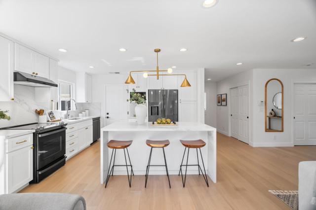 3389 Creighton Place, Santa Clara CA: https://media.crmls.org/mediaz/dff7f81e-1acd-4e6b-9130-b78de1b93044.jpg
