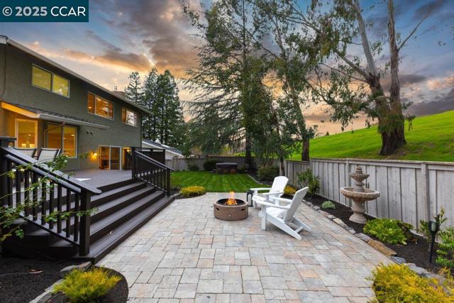 Image 28 of 32 For 220 Cypress Hills Ct