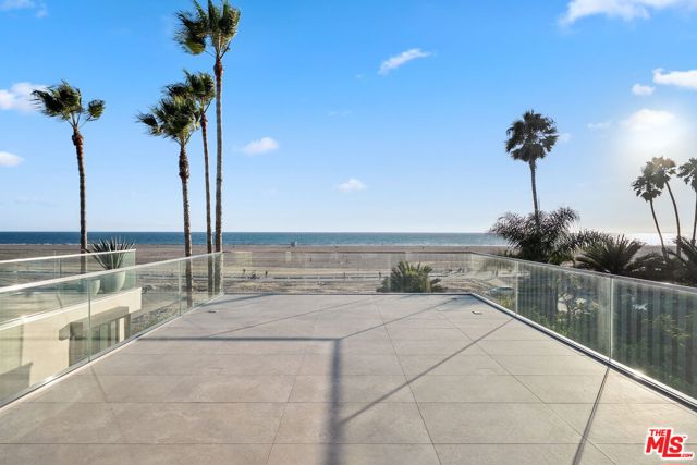 Image 34 of 47 For 938 Palisades Beach Road