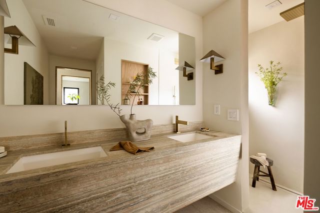 710 Amador Street, Los Angeles CA: https://media.crmls.org/mediaz/dff98b57-9154-48d9-95c4-dd56952da20a.jpg