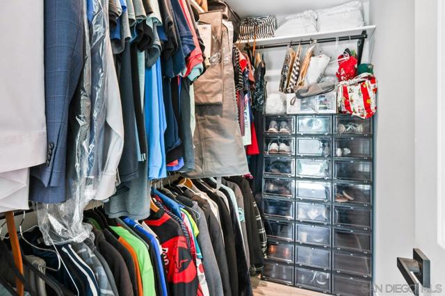 1452 Rock Terrace, Alpine CA: https://media.crmls.org/mediaz/dffa2ca4-6dfa-4ca4-aeae-4162c2cfc6c5.jpg