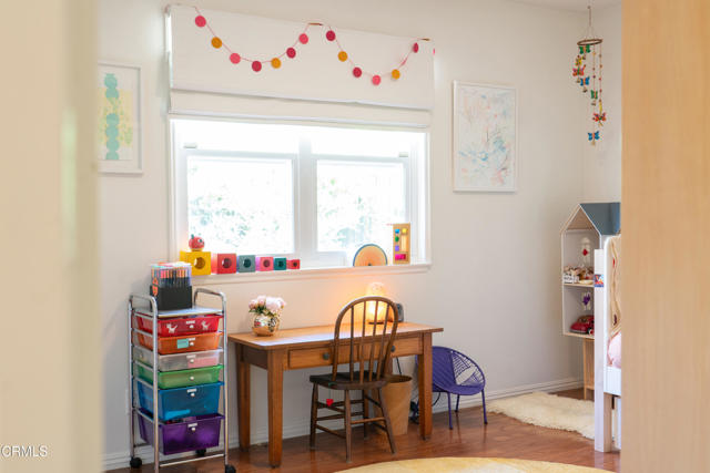 202 N. Fulton Street, Ojai CA: https://media.crmls.org/mediaz/dffb5613-fc60-4833-9321-f297221364af.jpg