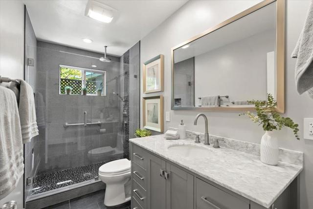 688 Kingswood Way, Los Altos CA: https://media.crmls.org/mediaz/dffba7f9-28dd-4098-8ef4-94afa9aba826.jpg
