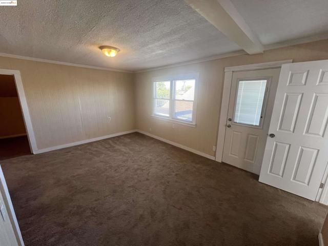 619 W 6Th St, Antioch CA: https://media.crmls.org/mediaz/dffbab02-2c31-44d9-9838-a3710abb454b.jpg