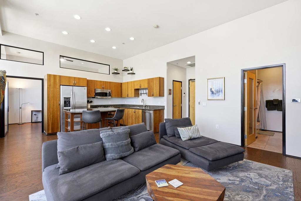 1551 4th Ave - photo 2