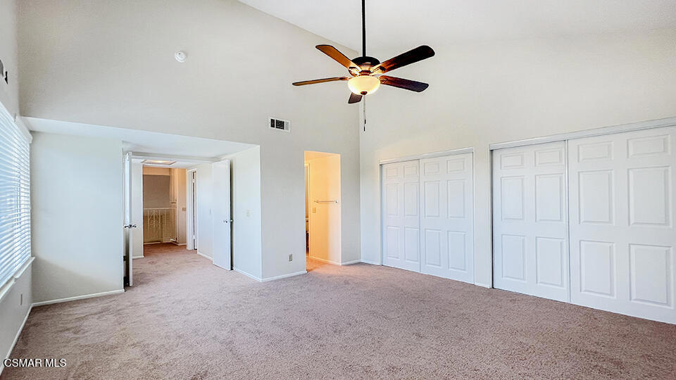 https://media.crmls.org/mediaz/dffcf85c-0dd5-4b42-a283-bd9c9c5c84bf.jpg?preset=X-Large