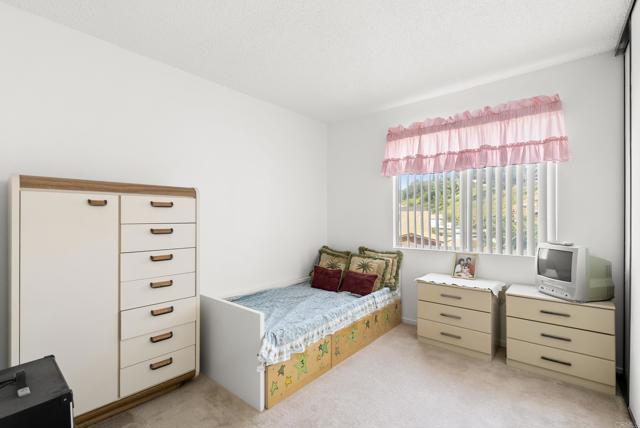 Detail Gallery Image 23 of 41 For 117 Shady Oak Road, San Diego,  CA 92114 - 4 Beds | 3 Baths