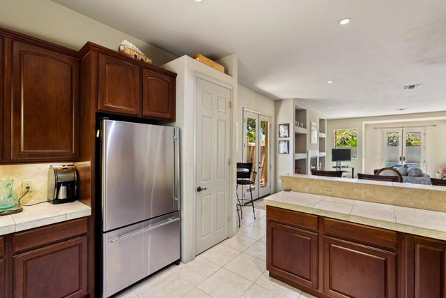 54385 Avenida Madero, La Quinta CA: https://media.crmls.org/mediaz/dffda851-7e37-4f45-a793-0f0817819e10.jpg