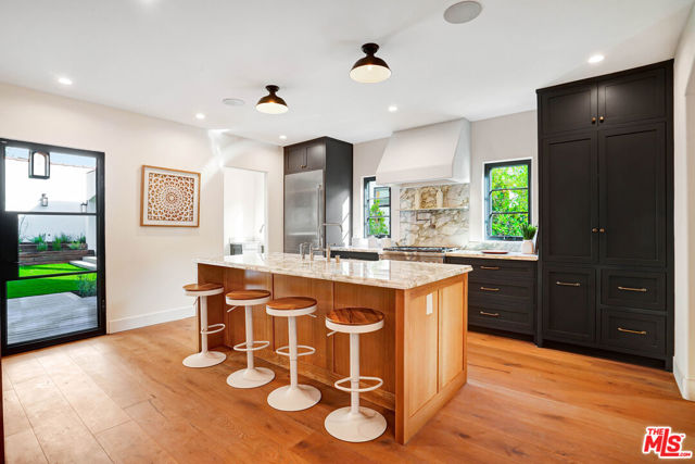 8617 Rugby Drive, West Hollywood CA: https://media.crmls.org/mediaz/dffe34cf-80ff-4ac3-b8aa-892d9bb93903.jpg