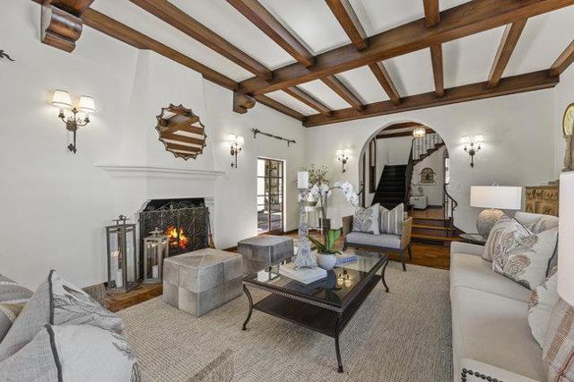 320 Jackson Street, San Mateo CA: https://media.crmls.org/mediaz/dffe359e-5d7e-4bb7-875c-1121d366c692.jpg