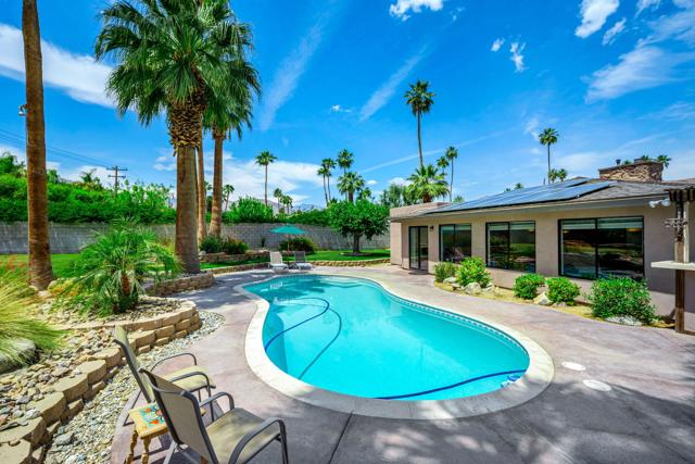 74619 Fairway Drive, Palm Desert CA: https://media.crmls.org/mediaz/dffe5583-bfbf-40bb-bfed-8bdf4b7d59de.jpg