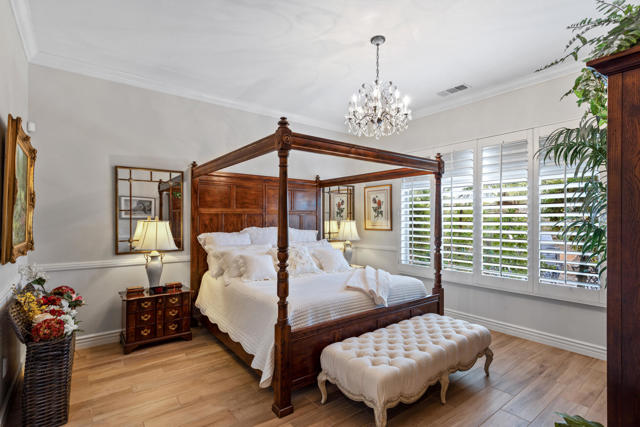 Image 13 of 26 For 40882 Calle Claro