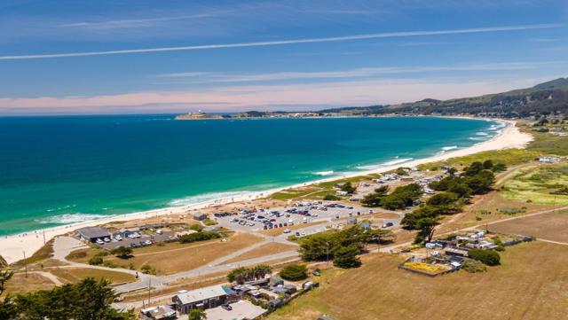 371 Granelli Avenue, Half Moon Bay CA: https://media.crmls.org/mediaz/dfffa892-c0d4-467e-a9a0-4bffed877c69.jpg