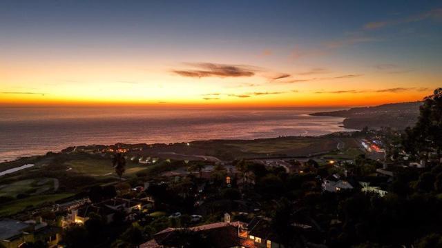 32524 Seacliff Drive, Rancho Palos Verdes CA: https://media.crmls.org/mediaz/e0001bb9-9345-4916-85a7-03985b136569.jpg