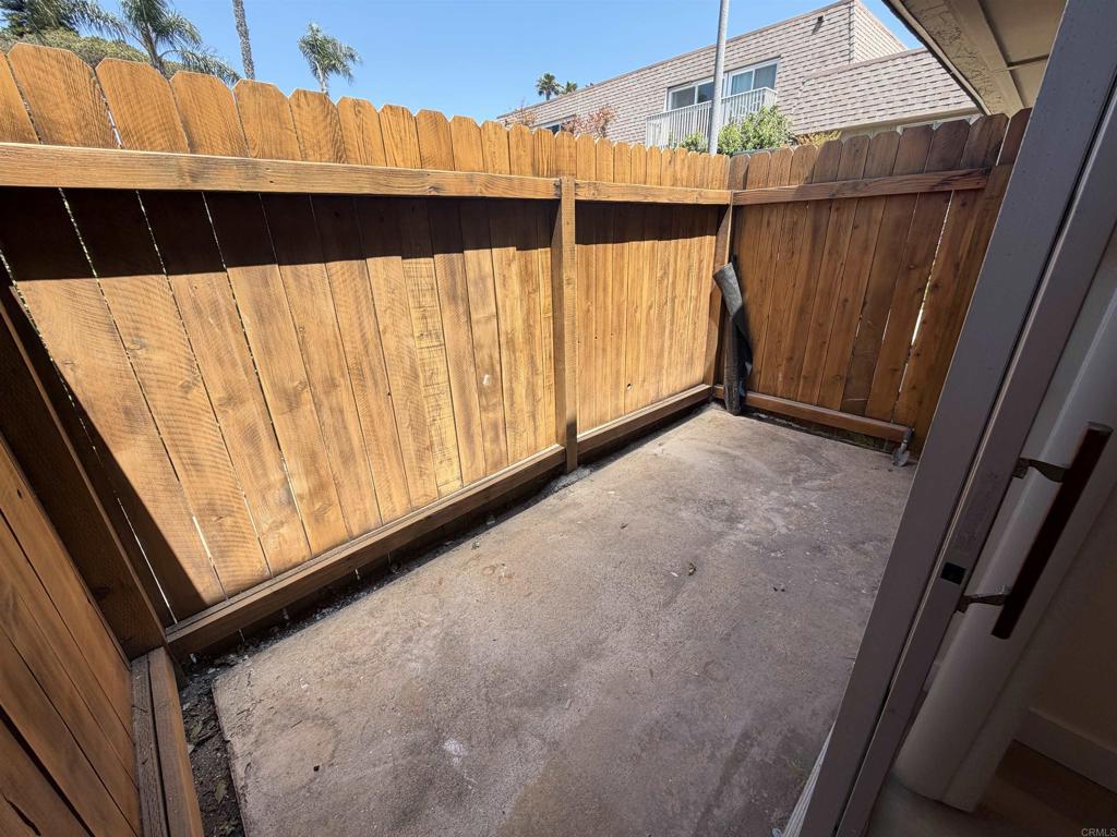 403 Requeza Street - photo 18