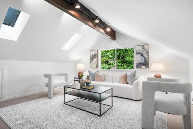 22021 Old Santa Cruz Highway, Los Gatos CA: https://media.crmls.org/mediaz/e001af2f-0d67-4713-84ba-50aef56ccdd1.jpg